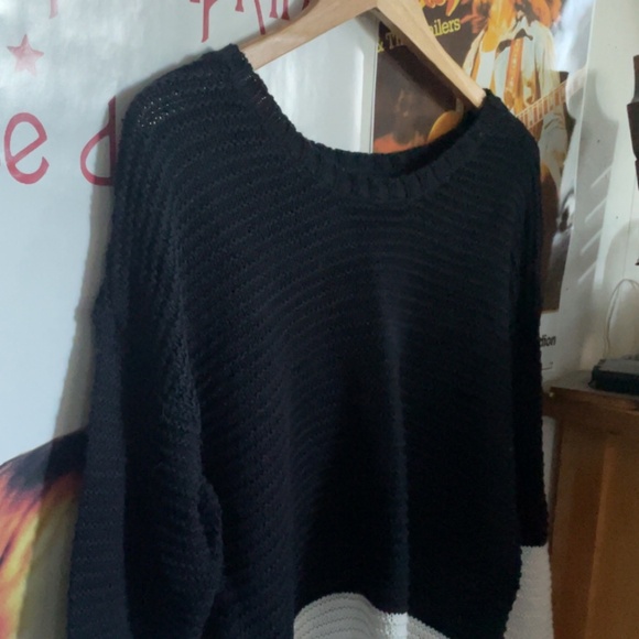 L.A. HEARTS Knit Sweater - Picture 3 of 3